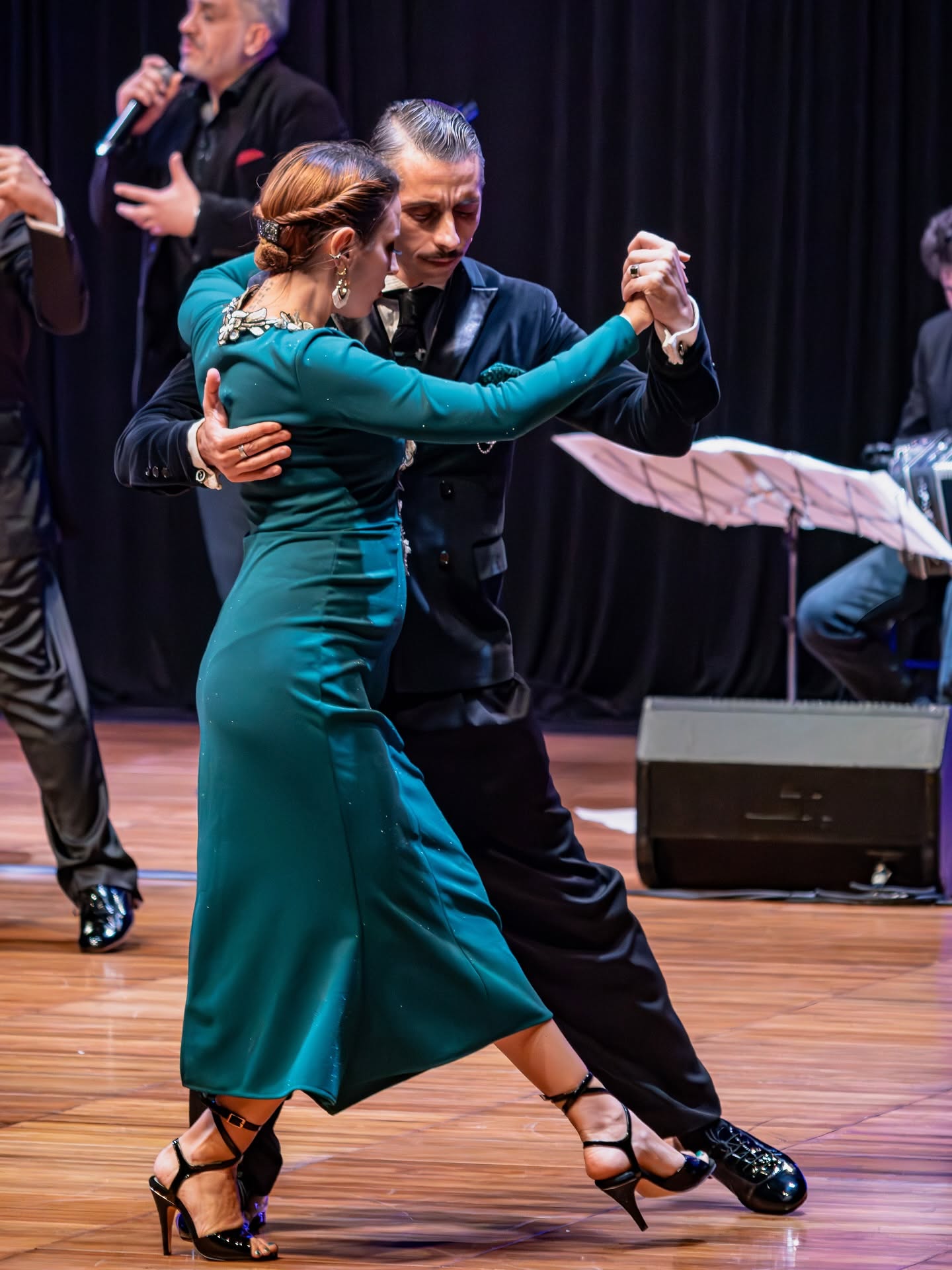 Ana Carolina Di Monaco (Brazil) & Simone Raucci (Italy)